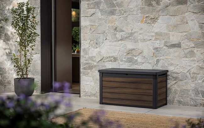 Keter Signature 100 Gallon Deck Box - Rosewood Brown